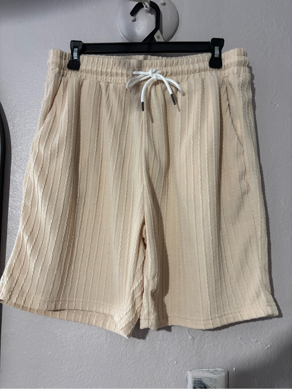 Men's Cream Knit Athletic Drawstring Shorts